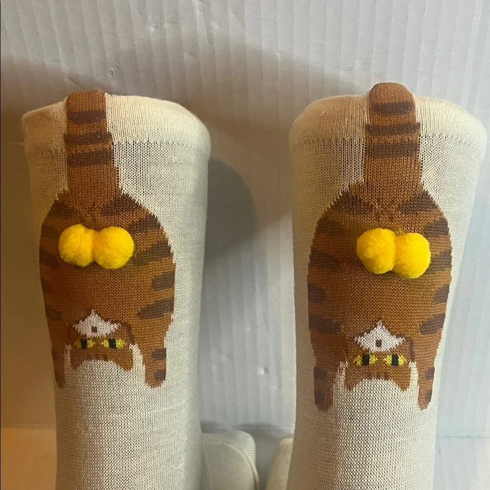 Cat Novelty Women's Socks (Cream)